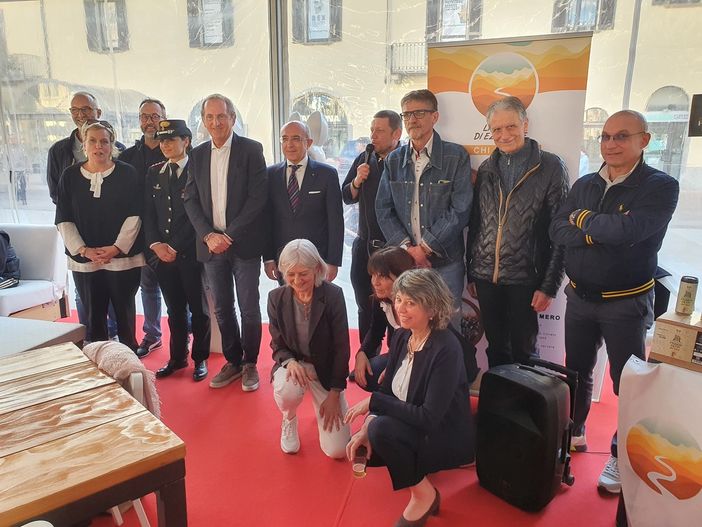 Da don Mazzi al prefetto, un “red carpet” importante per la Prison Beer. «Ha il sapore della libertà» Da don Mazzi al prefetto, un “red carpet” importante per la Prison Beer. «Ha il sapore della libertà»