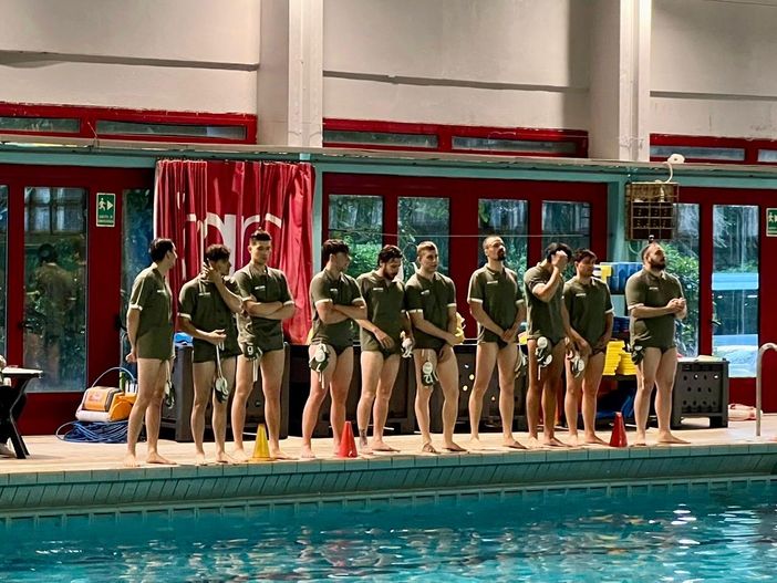 Busto Pallanuoto Paglini Store fermata da Arese: «Bravi loro, per i playoff dovremo fare molto, molto di più»