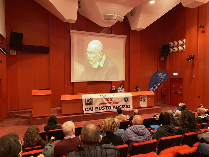 Cai, Busto in vetta da un secolo. Sciando in un mondo sempre più fragile Cai, Busto in vetta da un secolo. Sciando in un mondo sempre più fragile