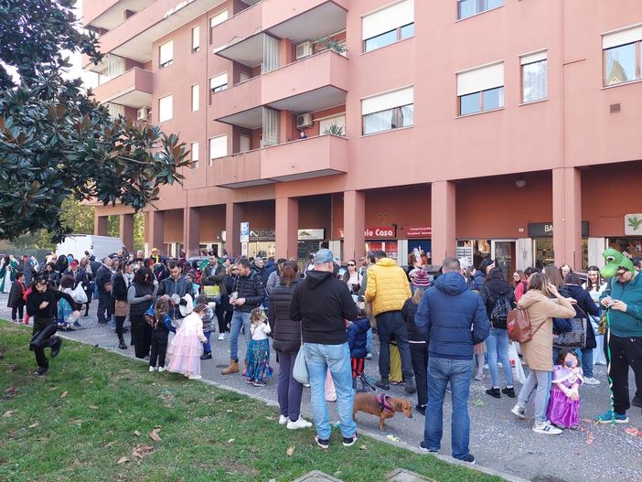 FOTO. Il Carnevale torna a colorare le strade di Castellanza FOTO. Il Carnevale torna a colorare le strade di Castellanza