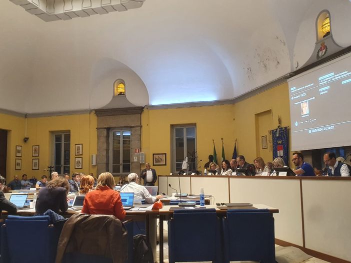 Busto, schermaglie in Consiglio comunale tra Pd e maggioranza. La sicurezza fa discutere