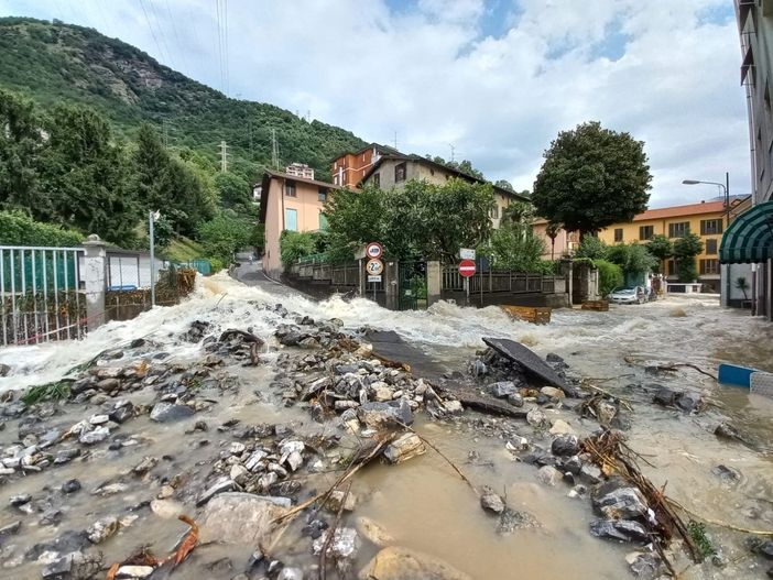 Una delle immagini di devastazione postata dal sindaco di Cernobbio Matteo Monti