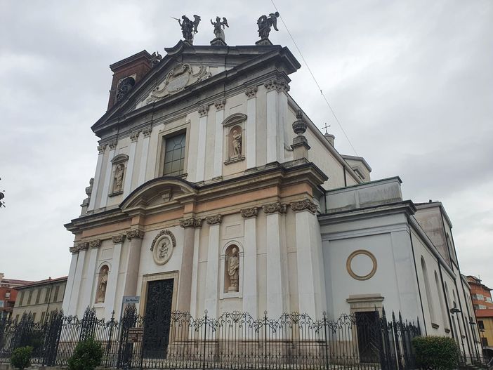 Busto, una giornata di festa in piazza con la patronale di San Michele
