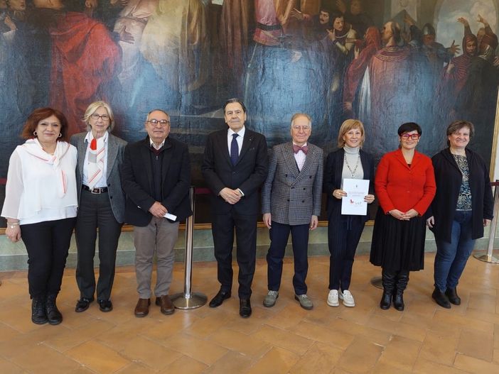 La clinica mobile per le visite senologiche fa tappa a Castellanza La clinica mobile per le visite senologiche fa tappa a Castellanza