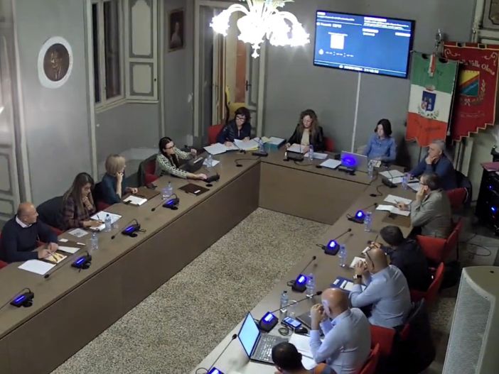 Gorla Minore, scuole e Villa Solbiati al centro della variazione di bilancio Gorla Minore, scuole e Villa Solbiati al centro della variazione di bilancio