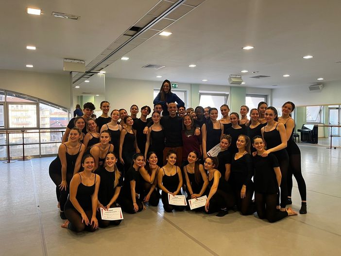 Danza percorso di studi e di vita: al via l’audizione del Liceo Coreutico Pina Bausch Danza percorso di studi e di vita: al via l’audizione del Liceo Coreutico Pina Bausch