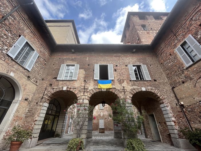 Fagnano, il centrodestra: «Troppi soldi per la palestra»