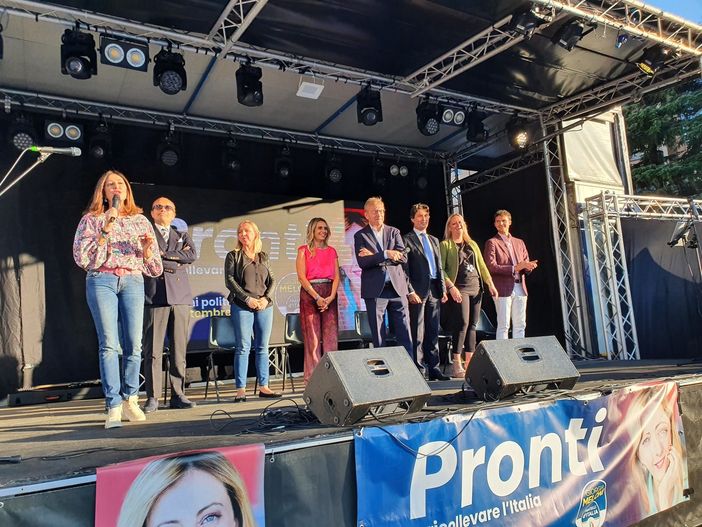 Un evento elettorale di Fratelli d'Italia a Varese