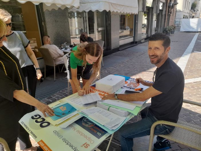 La firma numero 5mila La firma numero 5mila