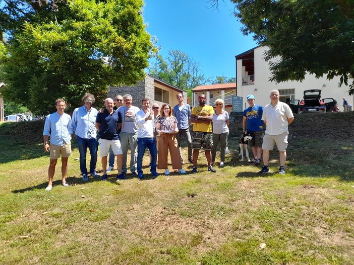 I promotori della raccolta firme per rilanciare l'area dei fontanili