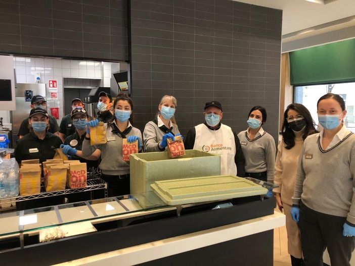 McDonald’s e Banco Alimentare doneranno 300 pasti caldi a settimana a persone e famiglie in difficoltà