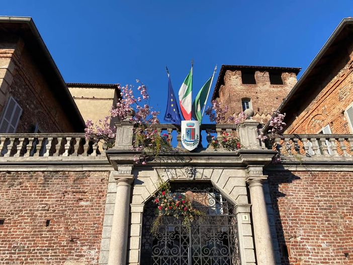 Il Comune di Fagnano Olona accoglie la primavera e i nuovi nati