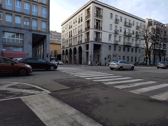 Busto, lavaggio e sanificazione dei portici cittadini