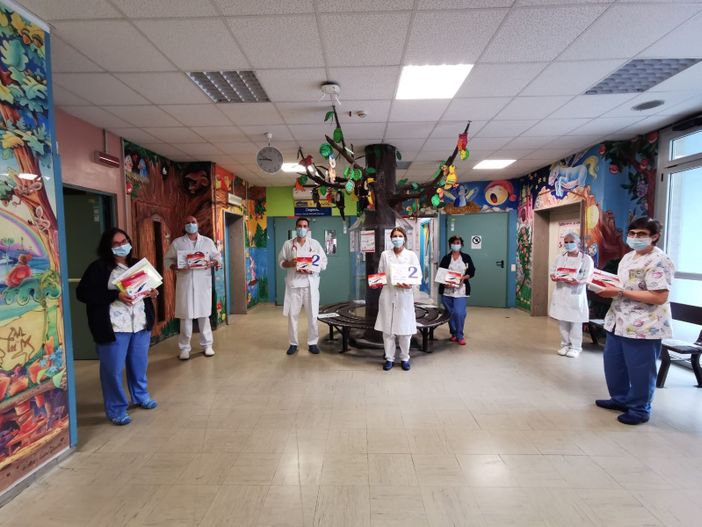 Più disegni e più colore per i piccoli della Pediatria