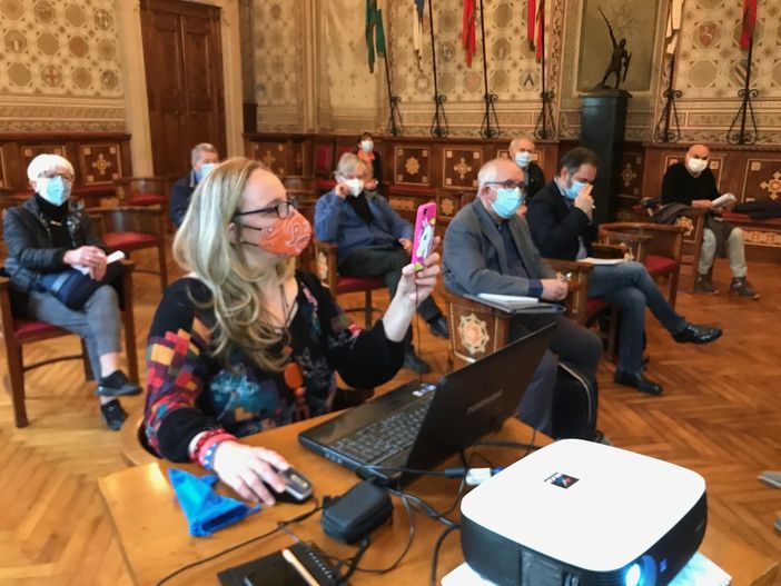 L'incontro con i sindacati a Legnano