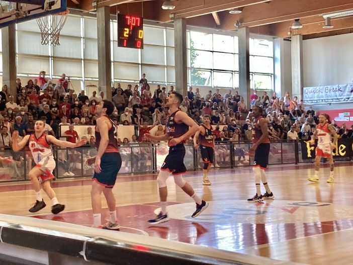 I Knights nella prima gara contro Bergamo