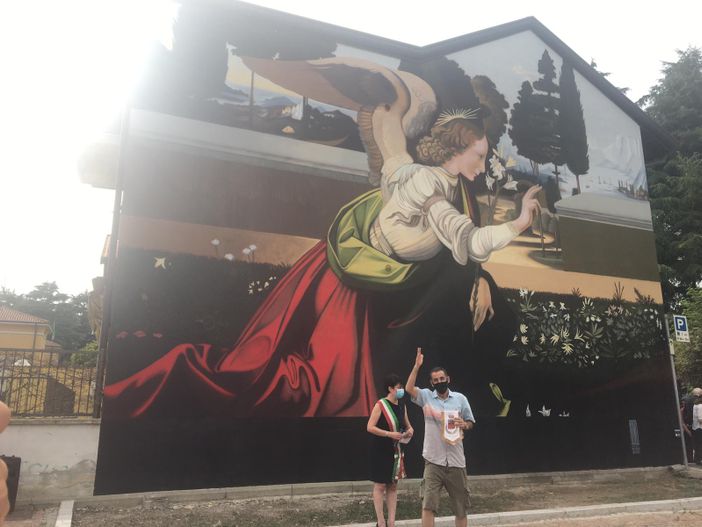 L'inaugurazione dell'affresco a Lonate Pozzolo