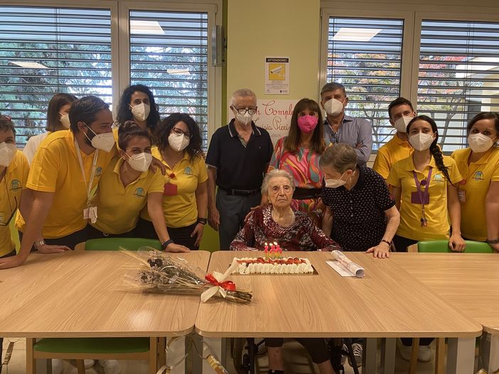 Centodue anni per Luigia Capelletti: la festa alla Provvidenza Centodue anni per Luigia Capelletti: la festa alla Provvidenza