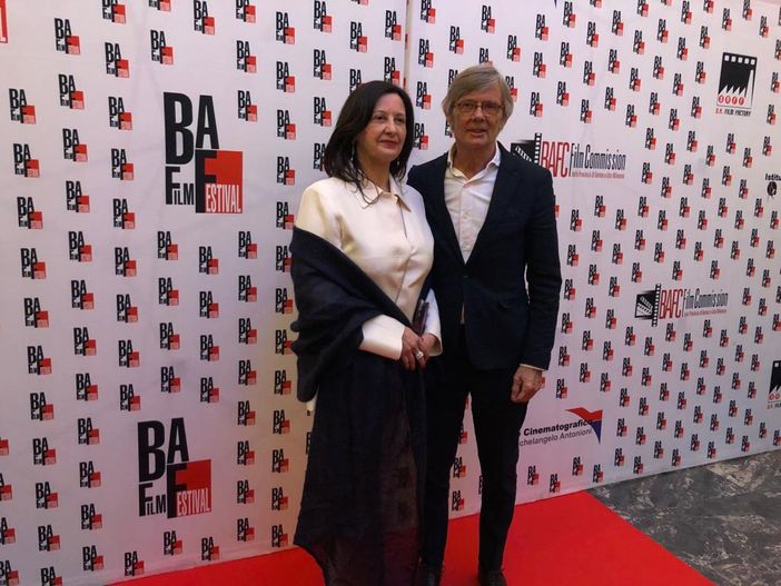 La vicesindaco Maffioli con il regista August