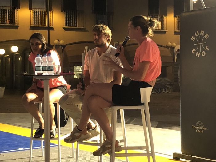 FOTO E VIDEO Nicolò Martinenghi: «Sono una persona molto competitiva e in acqua conta tanto la testa» FOTO E VIDEO Nicolò Martinenghi: «Sono una persona molto competitiva e in acqua conta tanto la testa»