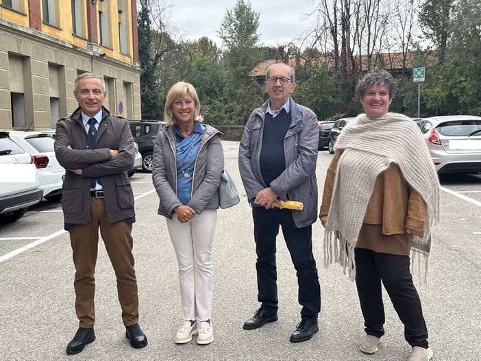 Mirella Cerini con il presidente Liuc Comerio, la vicesindaco Borroni e l'assessore Caldiroli alla presentazione del progetto Move On