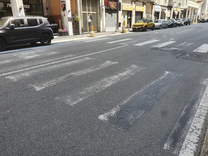 LA FOTO. Indovina qual è il passaggio pedonale