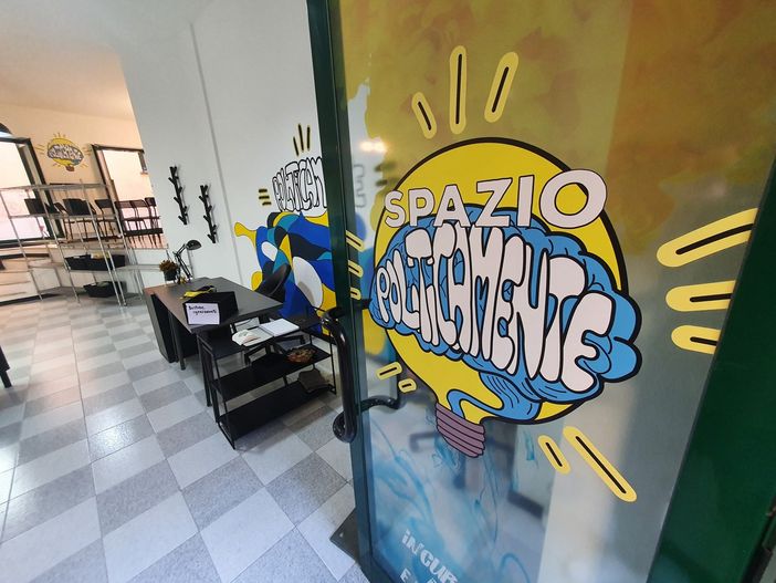 Busto, PoliticaMente inaugura la nuova sede e sfida il disinteresse per la cosa pubblica Busto, PoliticaMente inaugura la nuova sede e sfida il disinteresse per la cosa pubblica