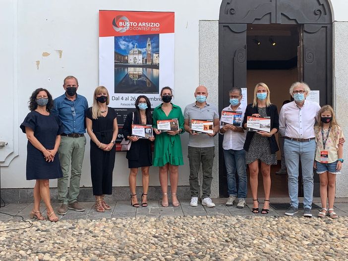 Fotografie, linguaggio di Busto. Anche oltre le mascherine