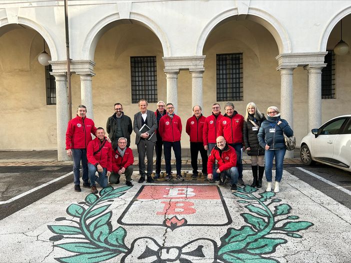 Il rombo che suona bene. Al Museo del Tessile un weekend di moto e solidarietà