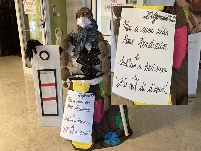 Il fantoccio degli anziani della Provvidenza