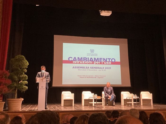 Legnano, il via all'assemblea di Confindustria. Il sindaco: «Più lavoro in rete, anche con Milano»