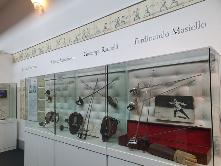 Tra le attività proposte, la scherma. Ma non sono mancate, fra l'altro, attività motoristiche ed esperienze con simulatore di paracadutismo