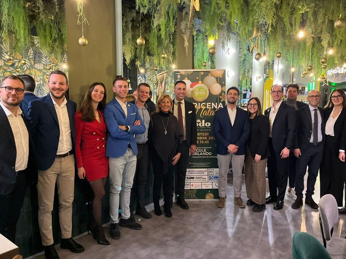 VIDEO E FOTO. Nicole Orlando fa gli auguri di Natale ad Area Giovani: «Impegnarsi sempre» VIDEO E FOTO. Nicole Orlando fa gli auguri di Natale ad Area Giovani: «Impegnarsi sempre»