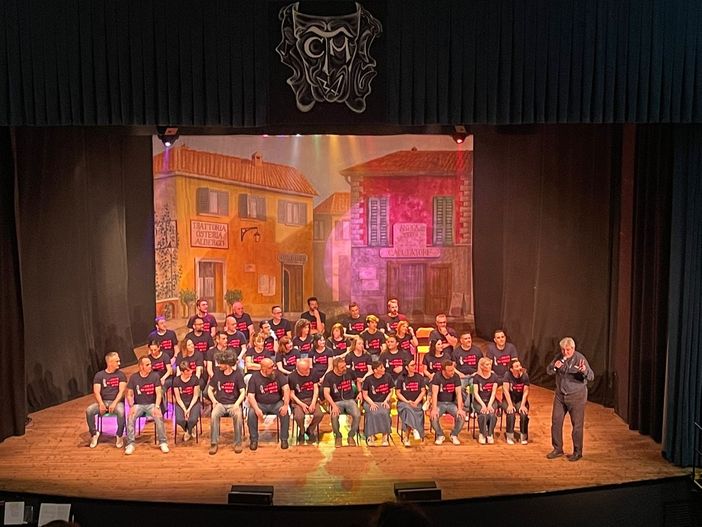 VIDEO E FOTO. Due giorni di tutto esaurito al Manzoni con gli “ex ragazzi” dell’oratorio San Filippo: «Il miracolo dell’amicizia» VIDEO E FOTO. Due giorni di tutto esaurito al Manzoni con gli “ex ragazzi” dell’oratorio San Filippo: «Il miracolo dell’amicizia»