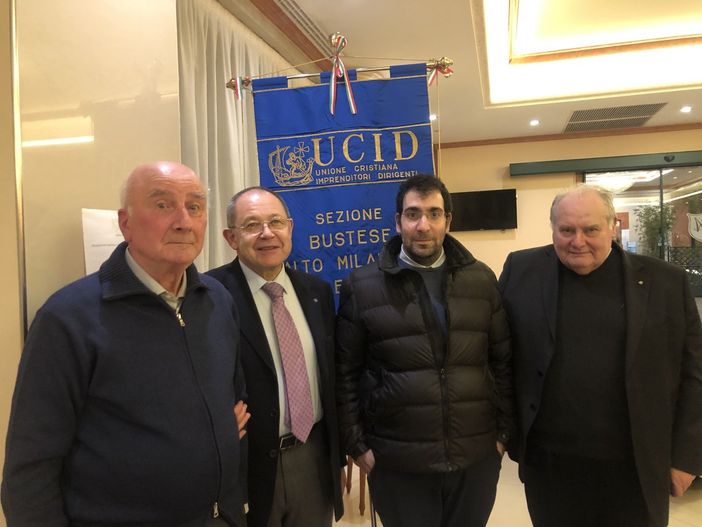 Il responsabile della Capitolare Franco Bertolli, il presidente Ucid Gabriele Fontana, il conservatore della Capitolare Salvatore Bollini Marcora e il consigliere Ucid Walter Picco Bellazzi Il responsabile della Capitolare Franco Bertolli, il presidente Ucid Gabriele Fontana, il conservatore della Capitolare Salvatore Bollini Marcora e il consigliere Ucid Walter Picco Bellazzi