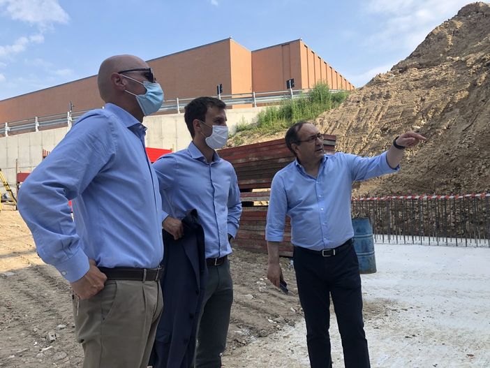 Il sopralluogo in viale Europa a Varese Il sopralluogo in viale Europa a Varese