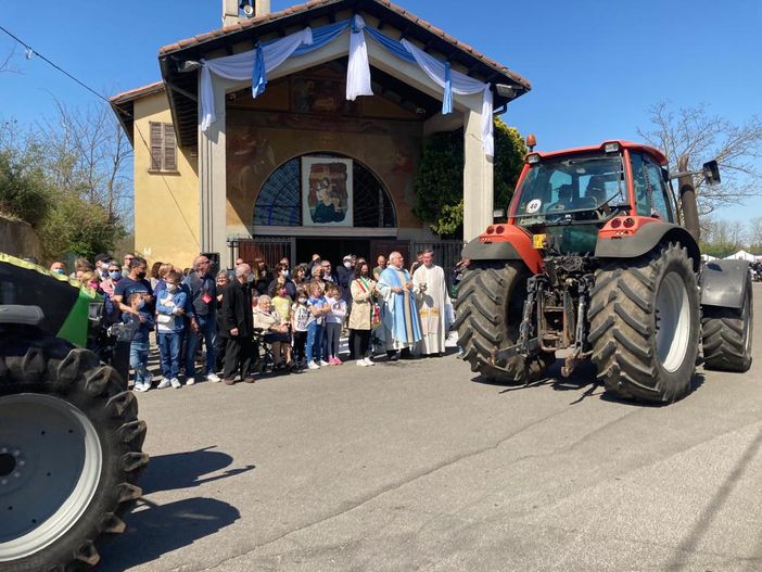 I trattori tengono duro, Busto vuole la sua Pasquetta I trattori tengono duro, Busto vuole la sua Pasquetta