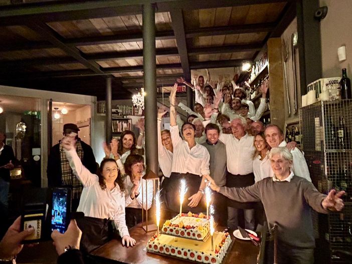 Al "Dieci" è stata festa anche per chi si è impegnato tra i tavoli Al "Dieci" è stata festa anche per chi si è impegnato tra i tavoli