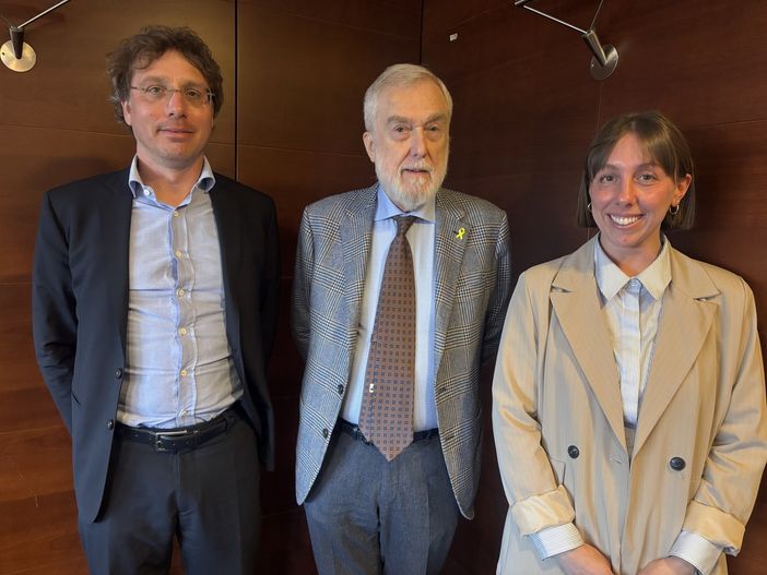 Nella foto, da sinistra, Andrea Pucci, Daniele Schwarz e Virginia Delodovici Nella foto, da sinistra, Andrea Pucci, Daniele Schwarz e Virginia Delodovici