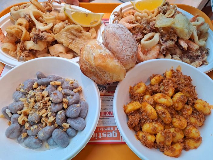 A Cunardo tutto pronto per la Festa della Patata: in preparazione quattordici quintali del gustoso tubero e due di gnocchi