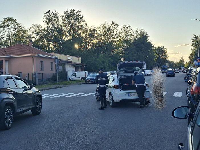 Ancora un incidente in via Quintino Sella, investito un pedone