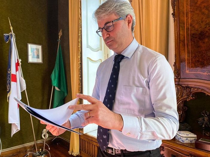 Il sindaco Davide Galimberti Il sindaco Davide Galimberti
