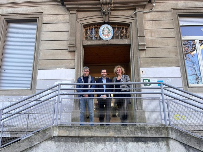 Monti (Lega) in tour elettorale a Luino: «In questi anni mio impegno costante per il Luinese» Monti (Lega) in tour elettorale a Luino: «In questi anni mio impegno costante per il Luinese»