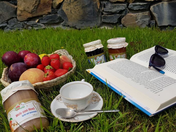 Se coltivi terreni a frutta e verdura crea i tuoi prodotti sotto olio, le tue marmellate, le tue composte. Scopri chi ti può lavorare frutta e verdura per avere una linea di vendita tutta tua! Se coltivi terreni a frutta e verdura crea i tuoi prodotti sotto olio, le tue marmellate, le tue composte. Scopri chi ti può lavorare frutta e verdura per avere una linea di vendita tutta tua!