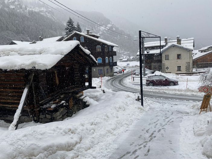 Pasqua sotto la neve a Macugnaga