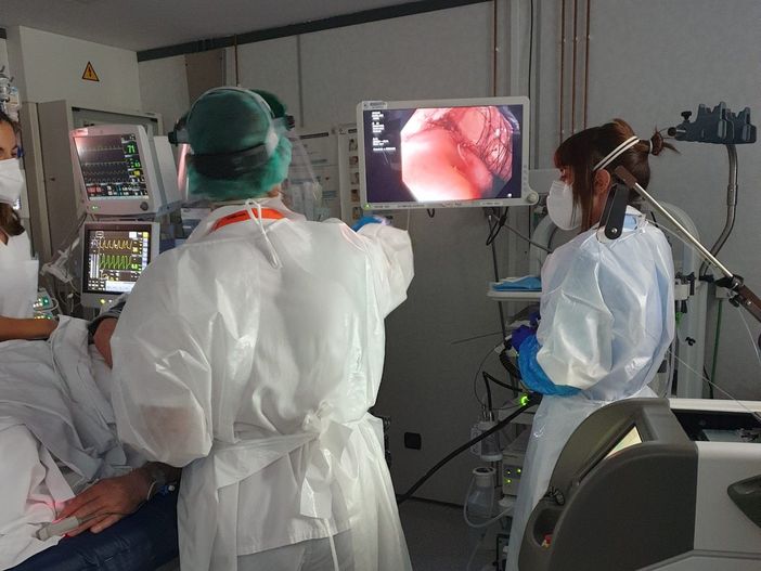 Laser made in Samarate migliora la qualità della vita di un paziente spagnolo dopo il trapianto di esofago Laser made in Samarate migliora la qualità della vita di un paziente spagnolo dopo il trapianto di esofago