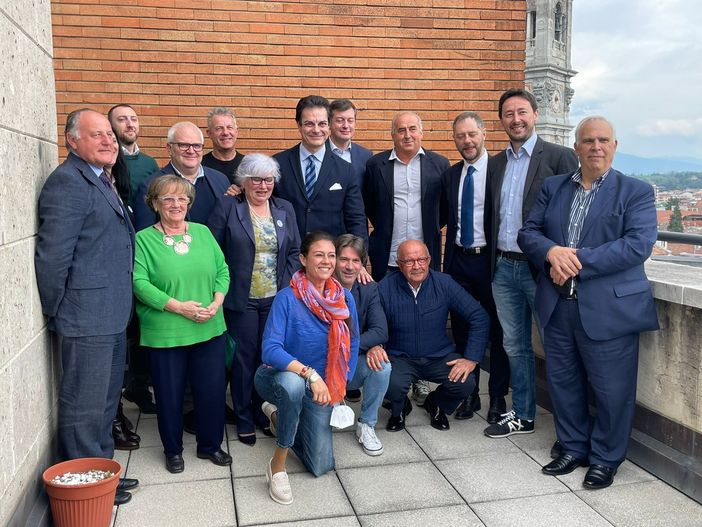 Forza Italia si fa in dodici: nominati i referenti di zona della provincia Forza Italia si fa in dodici: nominati i referenti di zona della provincia