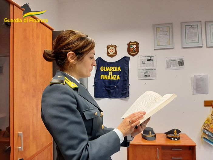 Frode fiscale e falsi appalti nel campo delle pulizie per alberghi: indagini anche in provincia di Varese Frode fiscale e falsi appalti nel campo delle pulizie per alberghi: indagini anche in provincia di Varese