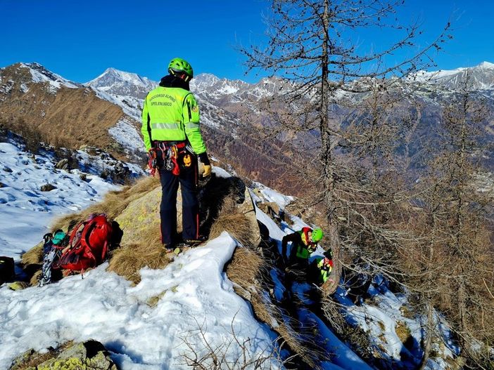 Decolla col parapendio dal Monte Rosa, sparisce nel nulla. Ricerche a Macugnaga Decolla col parapendio dal Monte Rosa, sparisce nel nulla. Ricerche a Macugnaga
