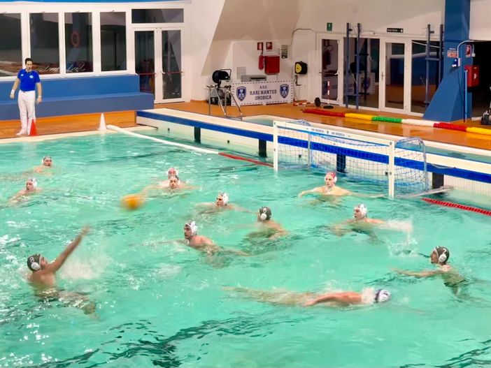 Busto Pallanuoto Paglini Store, buona (ancora) la prima Busto Pallanuoto Paglini Store, buona (ancora) la prima